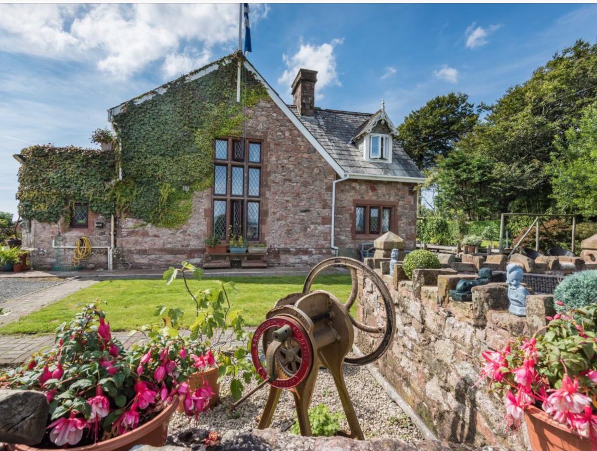 The Old School And Betty'S B&B ホワイトヘイブン エクステリア 写真